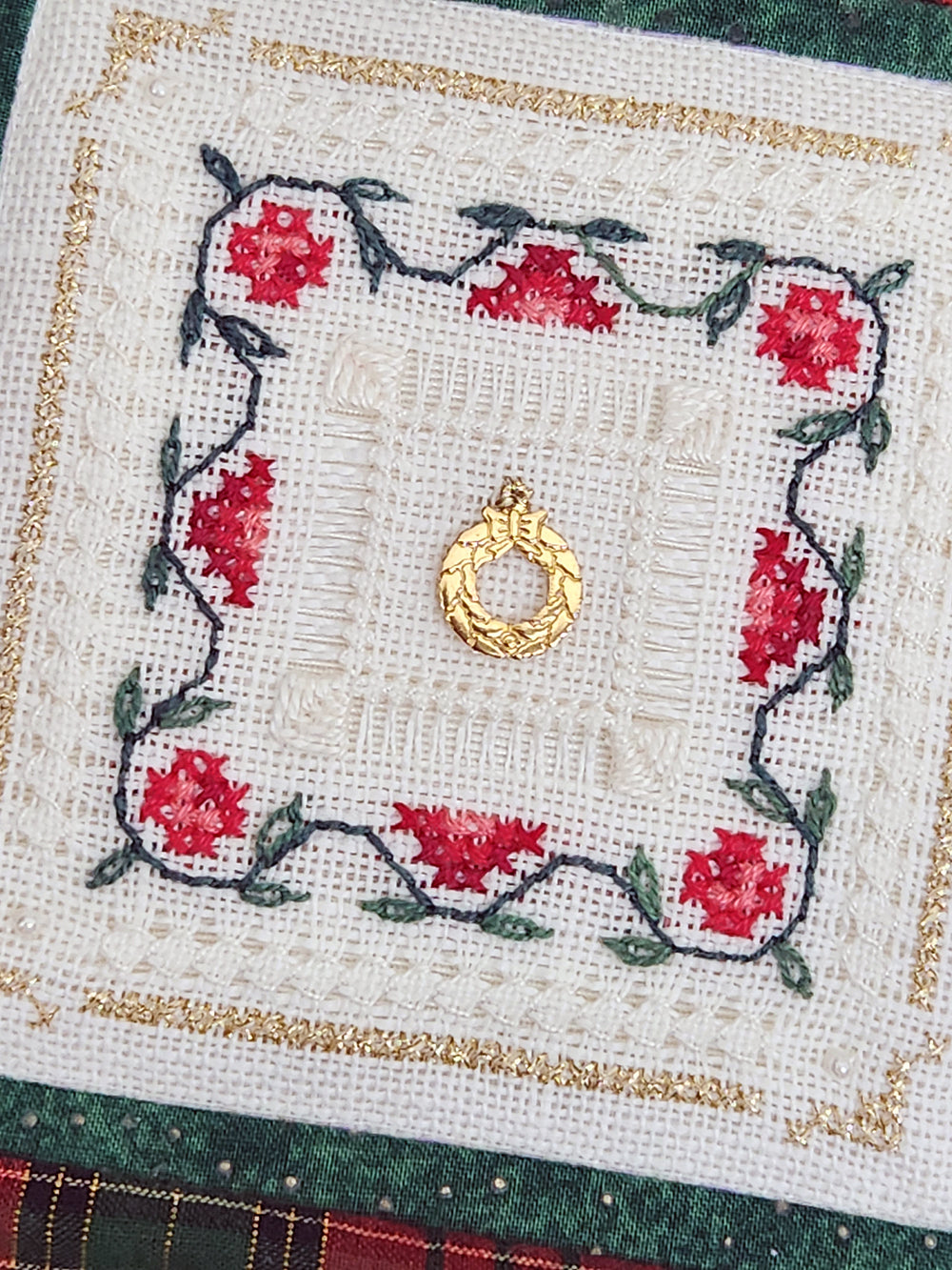 [emis] ROSE STITCH ROUND BAG ★大人気★ emis】25SS☆ ROSE STITCH SQUARE BAG (EMIS/ハンドバッグ