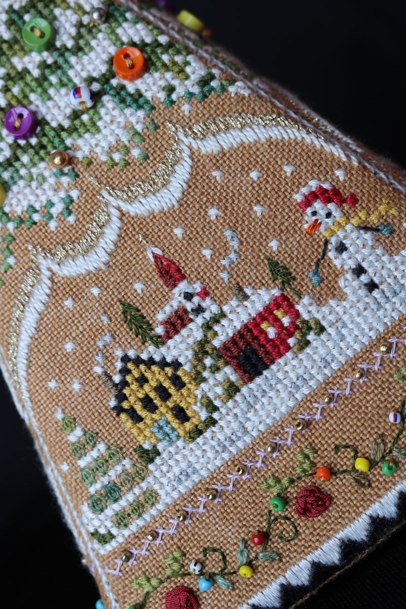 Gingerbread Tree Etui  - Gingerbread Village - Christmas Embroidery and Cross Stitch Pattern