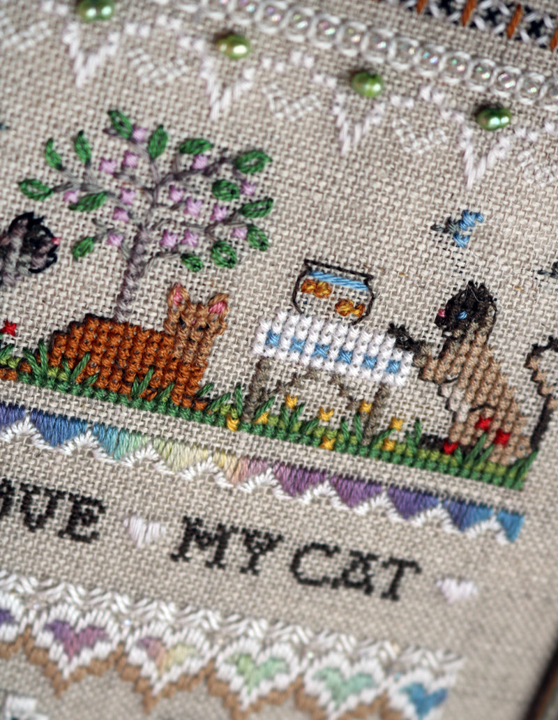 Small cat cross stitch pattern PDF. Lazy cat cross stitch